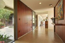 22 simple wooden oversized doors