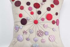 DIY lollipop cushion with buttons