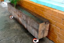DIY rollable beam planter bench