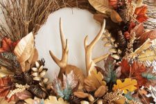 08 bushel of natural rattan, finished with pinecones, autumn-hued leaves and faux antlers
