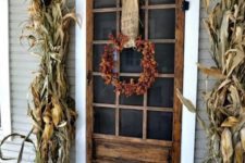 11 create a rustic vibe with cornstalks and bales of hay