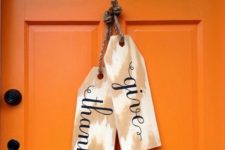 19 giant wood tags as door hangers for the fall