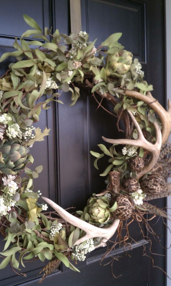 fall rustic wreath with antlers