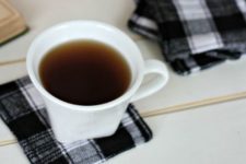 12 plaid flannel coasters are cool for fall and winter
