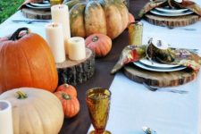 15 orange and brown table setting with bold printed napkins