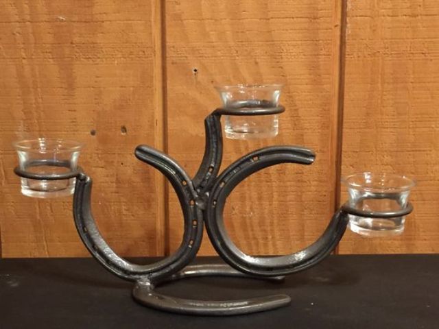 horseshoe candle holder