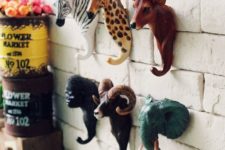 24 animal head hooks for entryways or kid’s rooms