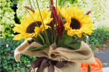 DIY sunflower bouquet from dollar store supplies