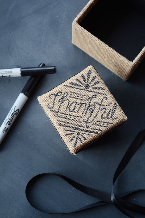 DIY Thanksgiving hand-lettered gift boxes (via www.storypiece.net)