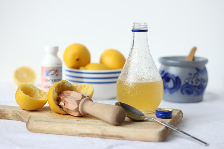 DIY cough syrup with glycerine (via www.kitchenfrau.com)