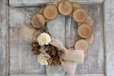 DIY wood slices and burlap wreath