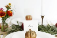 DIY pumpkin place cards