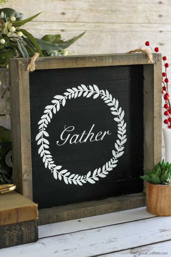 DIY wood plank fall sign (via www.thecasualcraftlete.com)