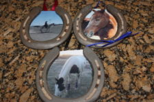 DIY horseshoe photo frames