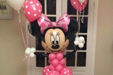 02 adorable Minnie Mouse balloon would make anyone happy