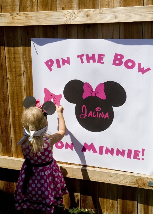 birthday Pin the Bow On Minnie