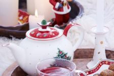 04 Christmas-styled tea set is ideal for having a holiday tea party