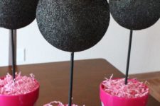 14 Minnie Mouse topiaries for centerpieces