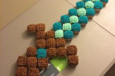 16 diamond Minecraft sword cupcakes