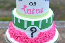 21 fun gender reveal cake with shoes