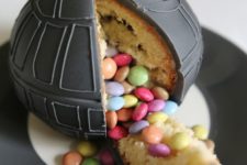 23 Death Star pinata cake will amaze everyone