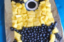 23 Despicable me fruit tray