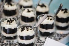 23 chocolate mousse for your monochrome party