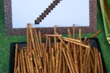 25 Minecraft sticks for a Minecraft party