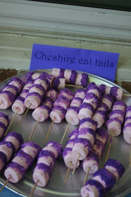 Cheshire Cat tails treat