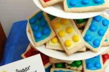 31 Lego sugar cookies