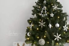 a cute Scandi christmas tree