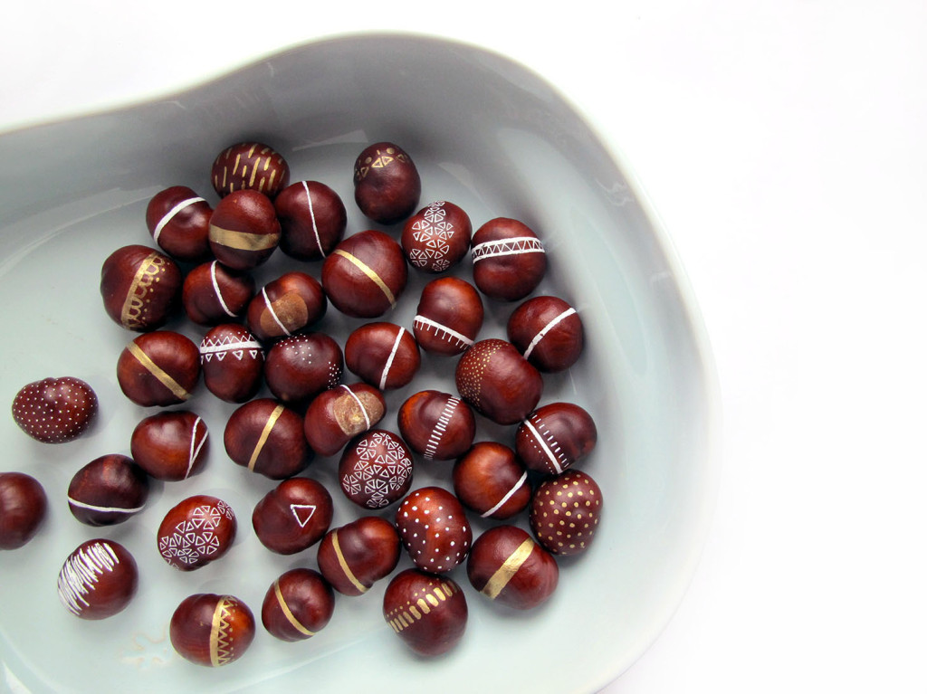 DIY beautiful painted chestnuts