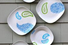 DIY plate chargers decorated using Martha Stewart stencils