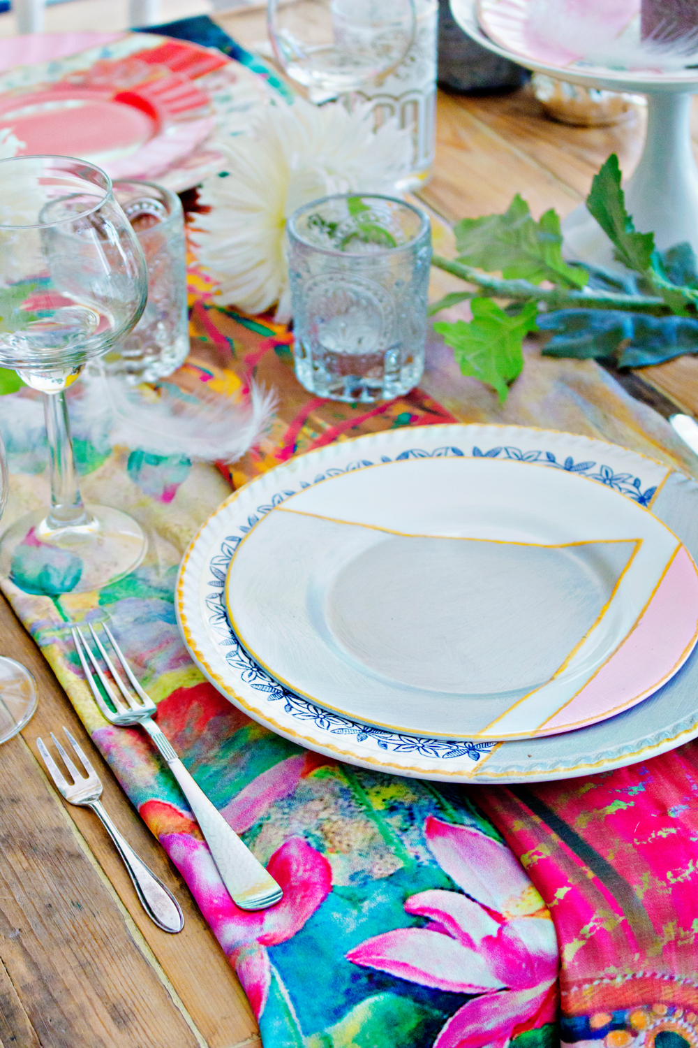 DIY pastel and geometrical dinnerware from thrifty plates