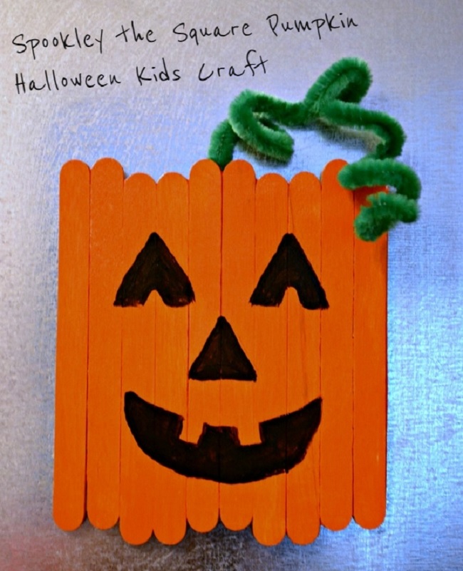 DIY popsicle stick pumpkin magnet (via thisgirlslifeblog.com)