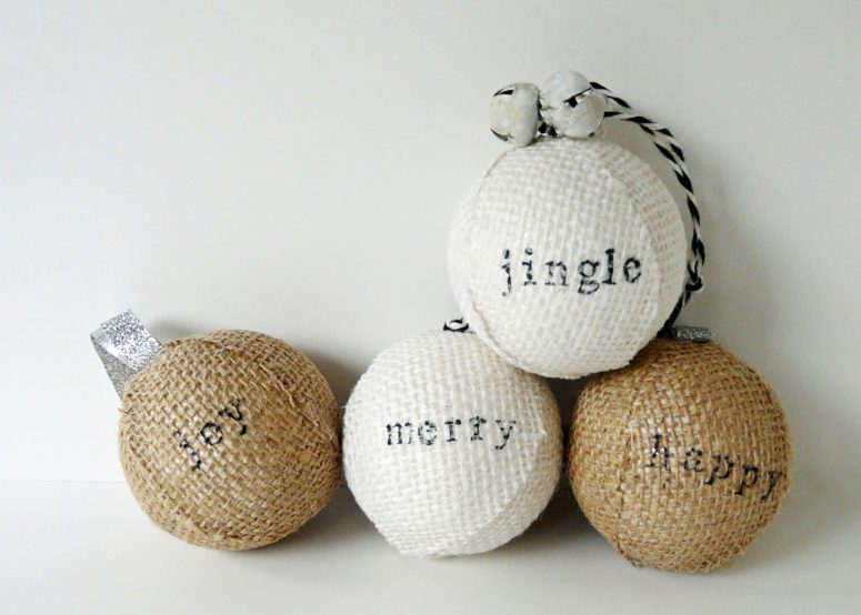 DIy stamped burlap ornaments (via www.blissbloomblog.com)