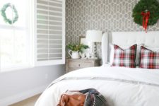 05 keep it simple hanging a coupel of evergreen wreaths in your bedroom