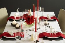 06 black, red and white table setting with bold florals and white ornaments for a traditional twist