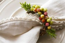 09 frosty berries grapevine wreath as a napkin ring