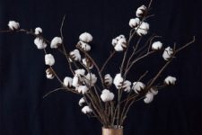 DIY cotton plant centerpiece with a glitter vase