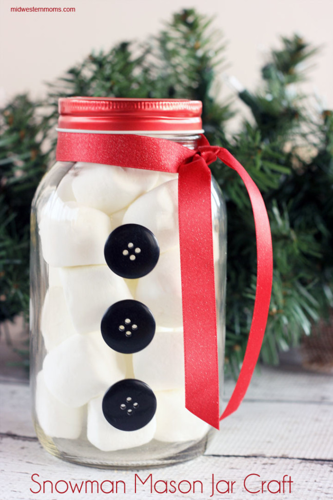 DIY snowman mason jar with marshmallows