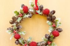 DIY holly vine Christmas wreath