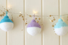 DIY crochet Christmas ball ornament garland