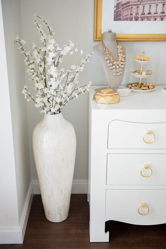 24 Floor Vases Ideas For Stylish Home Décor - Shelterness