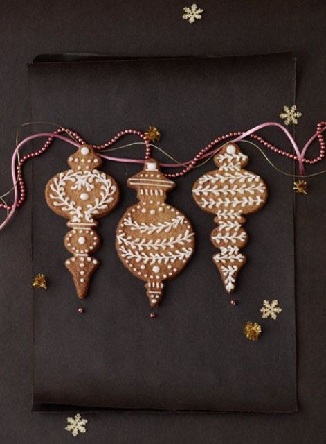 beautifully iced gingerbread Christmas tree decorations
