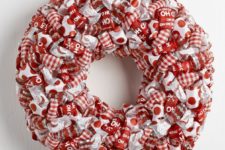 DIY ribbon loop Christmas wreath