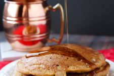 DIY gingerbread pancakes