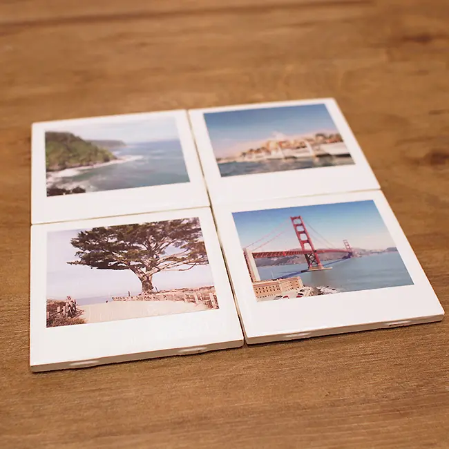 DIY Polaroid print coasters (via blog.postalpix.com)