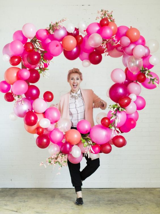 giant pink, blush and fuchsia balloon heart will be a perfect decoration