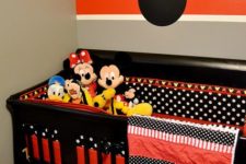 07 Mickey nursery with orange touches and polak dots